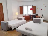 Apartamentos Catedral Plaza 3000 Hotel in zona Plaza Al-Andalus