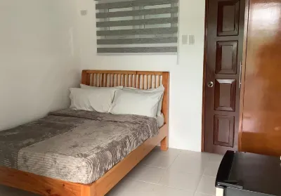 Max n Fe Hotels in der Nähe von University of Northeastern Philippines
