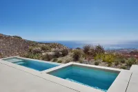 Santorini Sky, the Retreat