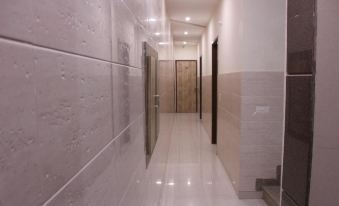 Goroomgo Shree Krishna Hotels (Amritsar, Punjab)