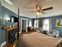 Saltair Inn Waterfront B&B Отели в г. 