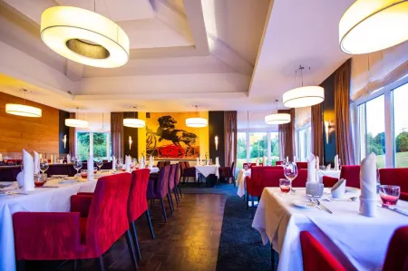 Gut Heckenhof Hotel & Golfresort an der Sieg Gmbh & Co. KG Отели в г. Айторф