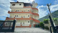 Friends House - Borsh Hotel Hotel a 