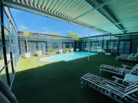 Halfway House Hotel - Pools