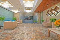 The Riverstone Inn - Near India Expo Centre and Mart - 주차장