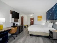 Comfort Inn & Suites Hotels in Davidson County