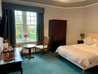 Dunmar House Hotel - Bar & Restaurant Hotels in 