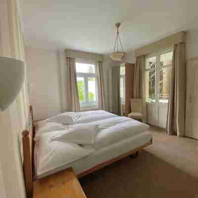 Hotel de La Paix Rooms