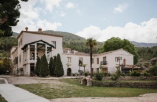 Eco Hotel Con Encanto Masía la Mota B&B Hotels near Plaça d'Espanya