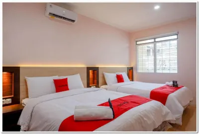 RedDoorz Near Gejayan 3 Hotels in Depok