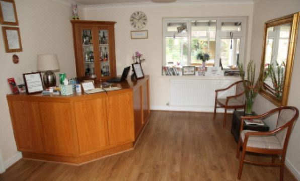 The Hinton Guest House - Housity