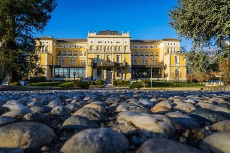 Hotel Villa Malpensa Отели в г. Vaprio D'agogna