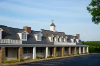 The Village Inn - Motels