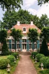 Villa Sorgenfrei Und Restaurant Atelier Sanssouci Hotels in Radebeul