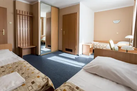 Kompleks Hotelowy Logos Отели рядом с достопримечательностью «Augustow Canal»