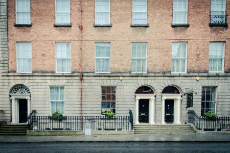 Albany House