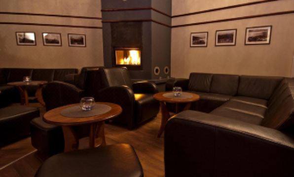 Arctic Inn - Housity