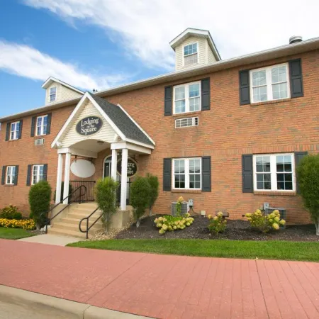 Lodging on the Square