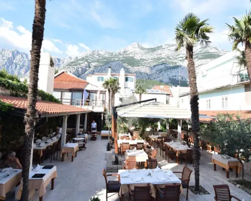 Villa Riva Hotels in der Nähe von Strand Nugal