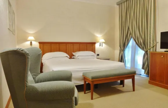 怡東馬真塔酒店