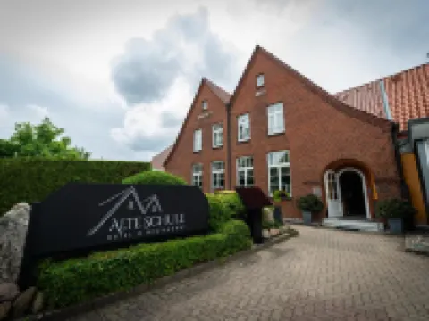 Hotel & Restaurant Alte Schule Hotels in Stormarn