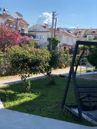 Nevada Hotel & Spa Отели рядом с достопримечательностью «Leon Beach Camping»