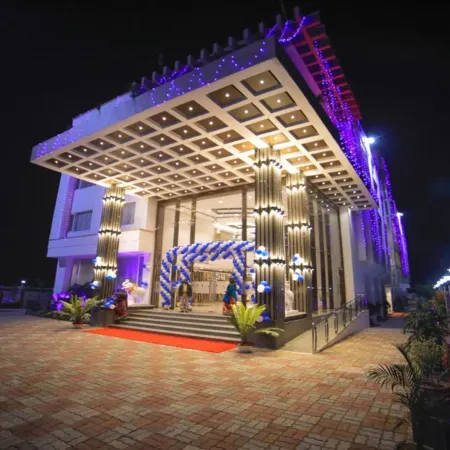 Dhamma Grand Hotel Resort
