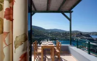 Erivolos Studios & Apartments