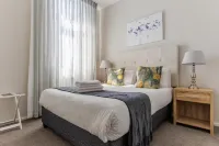 Axis Luxury Apartments by Century City Hotels