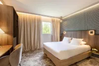 Hôtel Lancelot & Spa - Domaine du Roi Arthur Hotels in Taupont