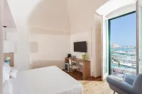 디모레 마리나레