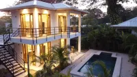 Lapislazuli House & Flats with Shared Pool