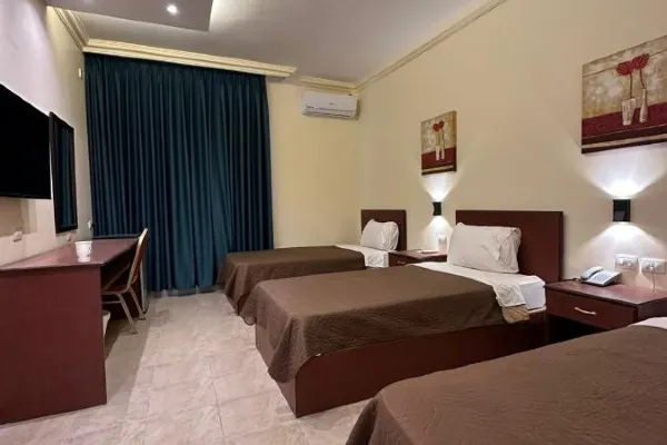 Comfortable Deluxe Single Room at Rumman Hotel