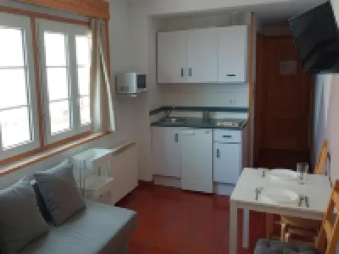 Apartamentos Las Tuyas 3000