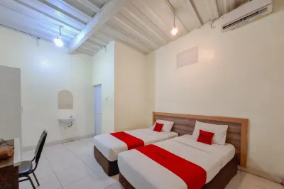 RedDoorz at Andongkoe 64 Salatiga Hotels in Sidorejo