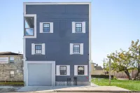Spacious and Fully Furnished Condo Near St. Charles Hotels in 