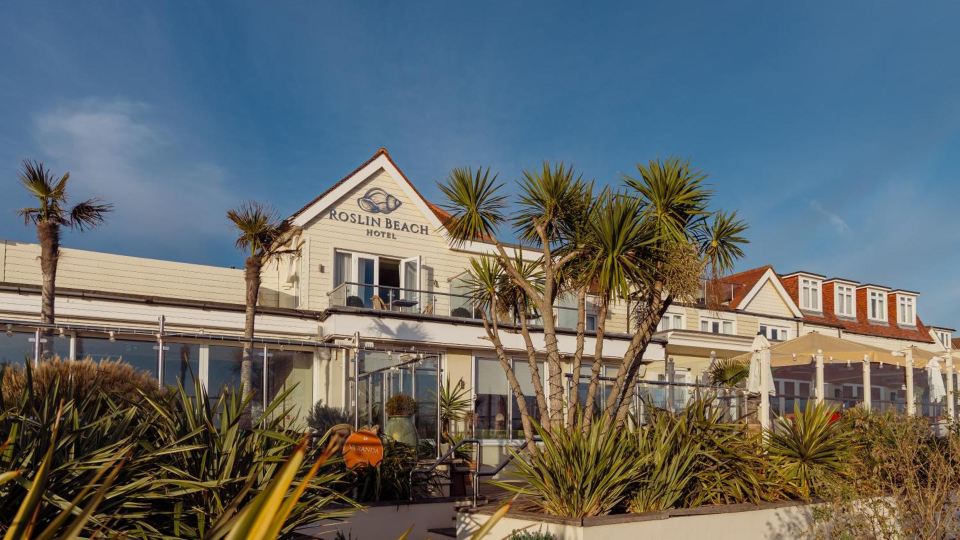 Roslin Beach Hotel