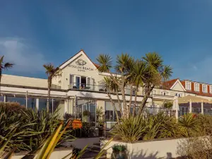 Roslin Beach Hotel