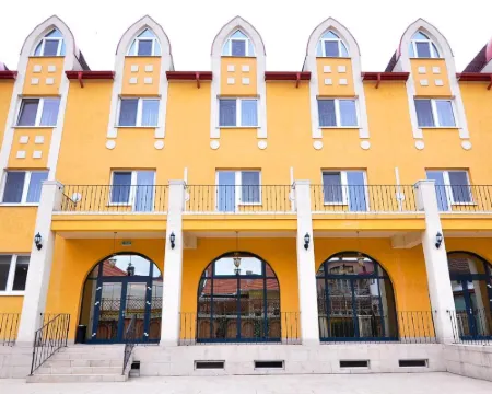 Hotel Maxim Hotels in Oradea