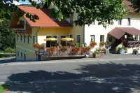 Landgasthof Vogl - Zum Klement Hotels in Neukirchen beim Heiligen Blut