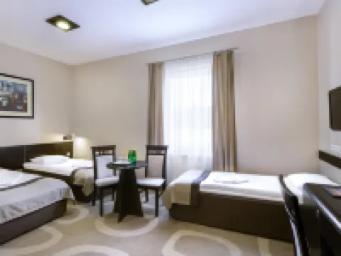 Hotel Picaro Żarska Wieś Południe A4 Kierunek Polska 茲戈熱萊茨縣酒店