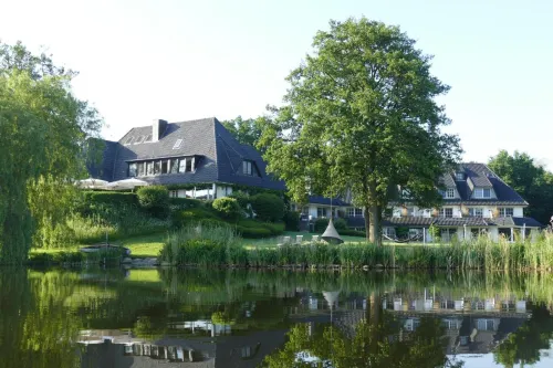 Seehotel Töpferhaus Hotels in Owschlag