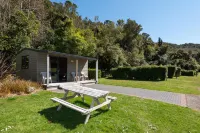 Blue Lake Top 10 Holiday Park - Beach