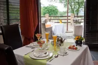 Aquanzi Lodge Hotels in Chartwell