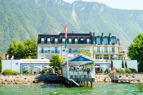 Hôtel du Port Hotels in Villeneuve
