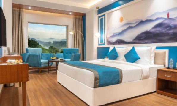 Clarion Hotel Dehradun - Housity