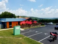Baymont by Wyndham Cookeville - parking