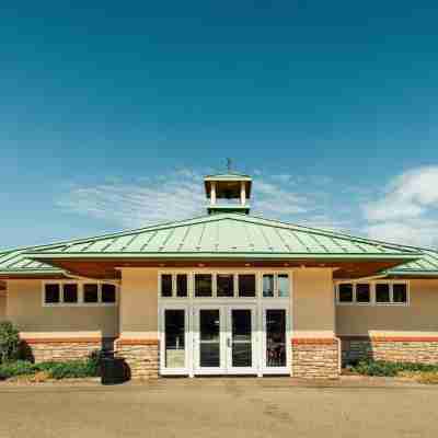 Turf Valley Resort Hotel Exterior