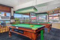 Marquis Hotel Motel Hotels in West Hobart