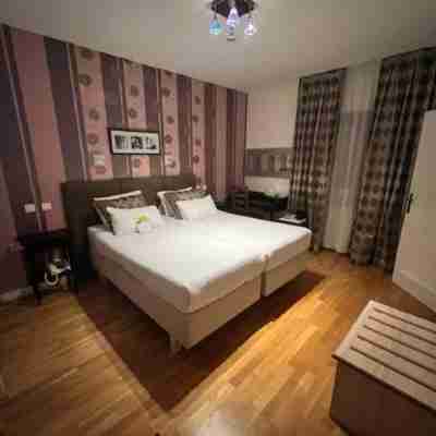 Le Divona Rooms